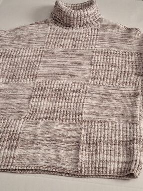 Liz Claiborne Beige and Cream Patchwork Turtleneck Sweater